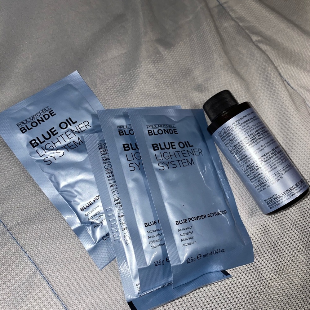 Paul Mitchell blonde blue oil lightener system - Picture 3 of 3